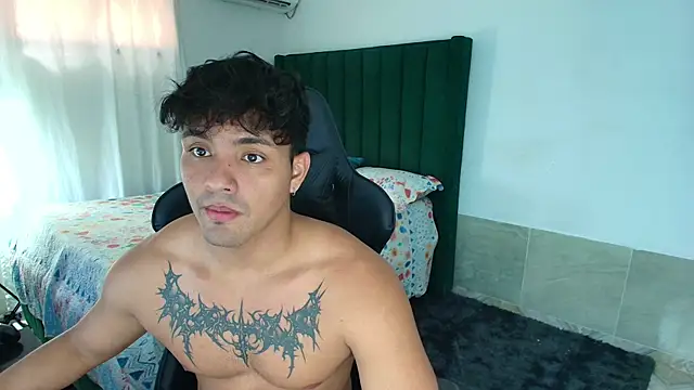 man dur07 online show from February 26, 6:18 pm