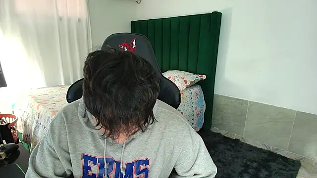 man dur07 online show from March 14, 8:47 pm