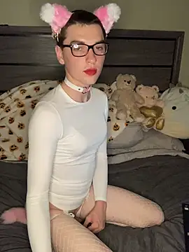 YourFavTwinkie online show from November 9, 5:50 am