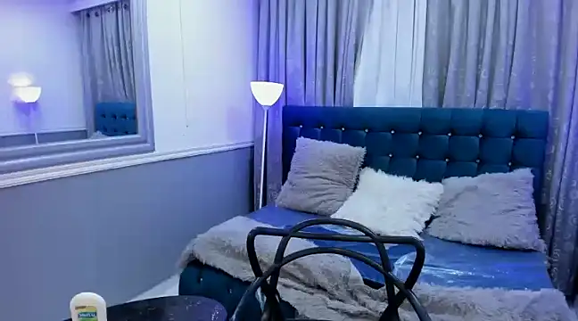 Mayaa ross online show from December 3, 6:15 am