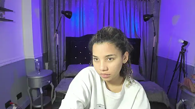 Mayaa ross online show from September 14, 2:22 am