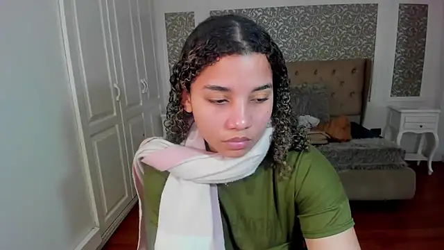 Mayaa ross online show from October 8, 2:09 am