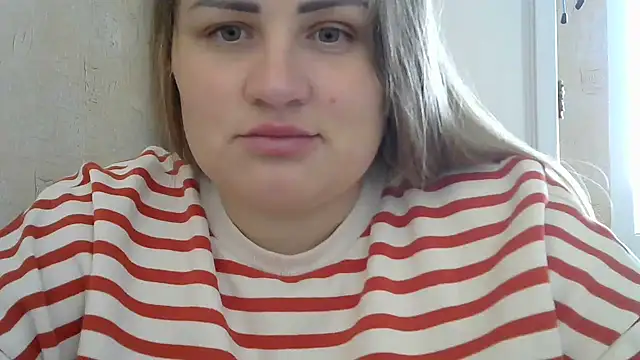 Snapshot of Honeydew-Waves chatting on October 31, 7:09 am Honeydew-Waves online show from October 31, 7:09 am