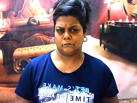 Snapshot of indianCherryPie chatting on May 13, 5:16 am indianCherryPie online show from May 13, 5:16 am