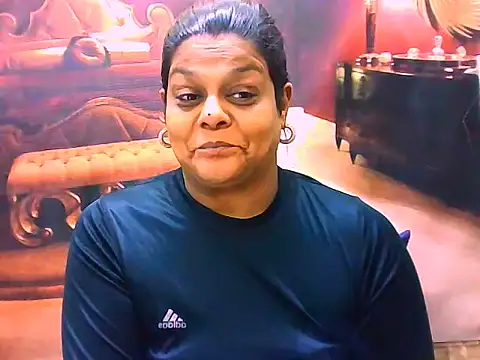 Snapshot of indianCherryPie chatting on May 19, 5:14 am indianCherryPie online show from May 19, 5:14 am