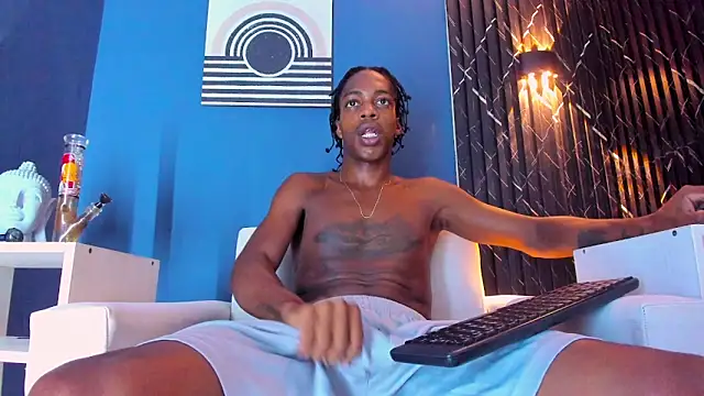 Snapshot of LarryCollin chatting on February 4, 10:00 am LarryCollin online show from February 4, 10:00 am