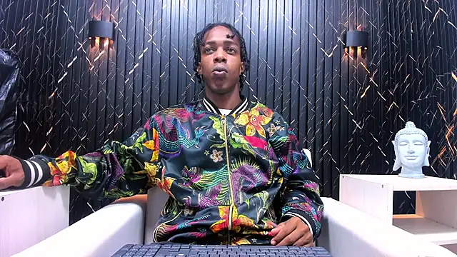 Snapshot of LarryCollin chatting on February 13, 3:18 am LarryCollin online show from February 13, 3:18 am