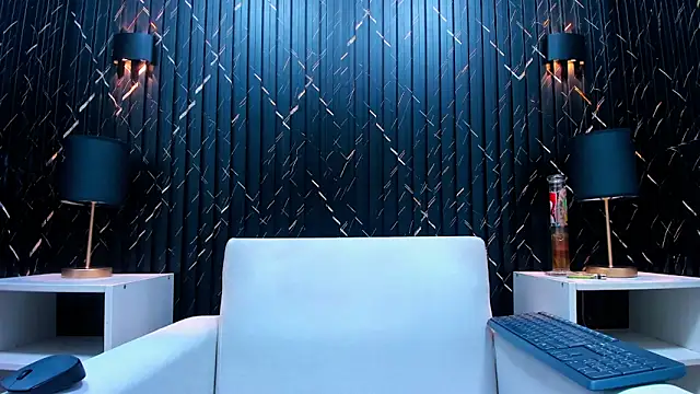 Snapshot of LarryCollin chatting on February 15, 4:36 am LarryCollin online show from February 15, 4:36 am