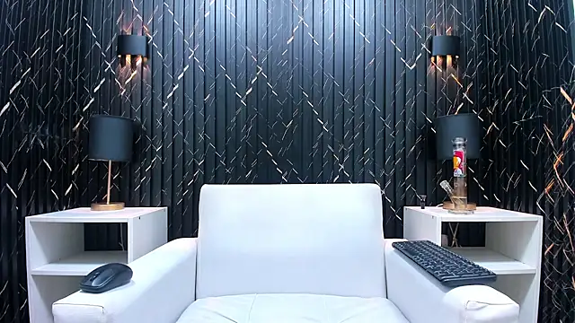 Snapshot of LarryCollin chatting on February 17, 2:53 am LarryCollin online show from February 17, 2:53 am