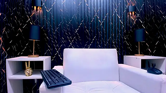 Snapshot of LarryCollin chatting on March 3, 7:54 am LarryCollin online show from March 3, 7:54 am