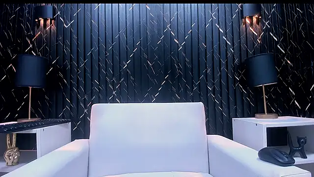 Snapshot of LarryCollin chatting on March 10, 3:45 am LarryCollin online show from March 10, 3:45 am