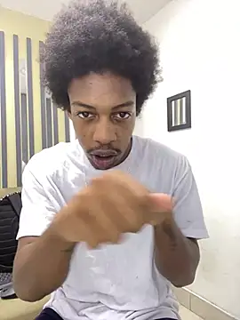 Snapshot of LarryCollin chatting on March 13, 11:51 am LarryCollin online show from March 13, 11:51 am