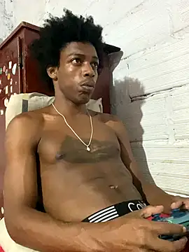 Snapshot of LarryCollin chatting on November 2, 3:09 am LarryCollin online show from November 2, 3:09 am