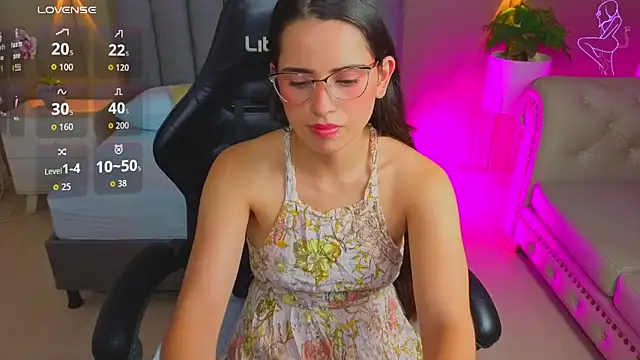 Snapshot of angelica_dymond chatting on May 29, 7:56 pm angelica dymond online show from May 29, 7:56 pm
