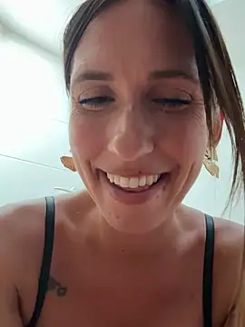 lola tentatiion online show from July 16, 7:42 pm