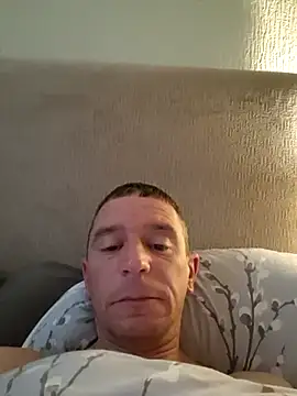 CoupleFun80x online show from June 21, 7:22 am