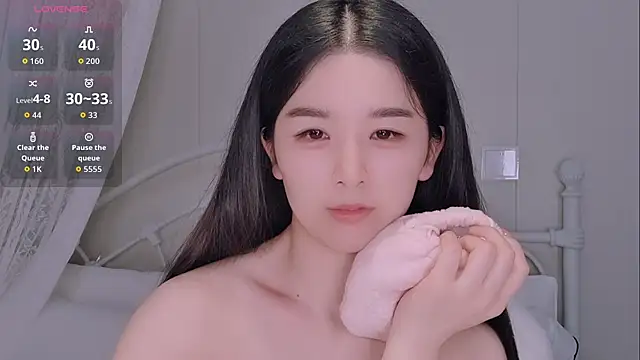 Snapshot of BingLin- chatting on June 5, 7:19 pm BingLin- online show from June 5, 7:19 pm