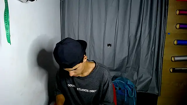 freddy romas online show from February 3, 12:15 am