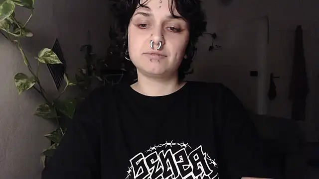 kinkyspirali online show from February 1, 9:13 pm