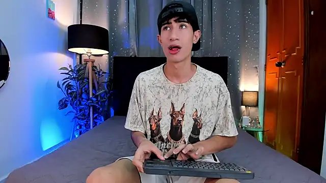 Snapshot of novaybrian chatting on January 15, 12:36 pm novaybrian online show from January 15, 12:36 pm