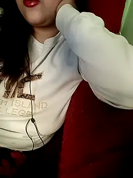 Snapshot of Sexy_Queen6 chatting on December 4, 7:45 pm Sexy Queen6 online show from December 4, 7:45 pm