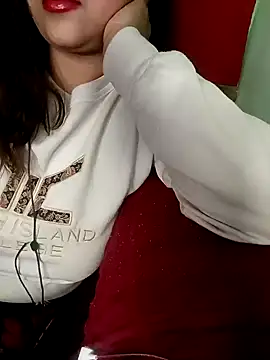 Snapshot of Sexy_Queen6 chatting on December 5, 9:28 pm Sexy Queen6 online show from December 5, 9:28 pm