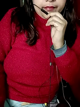 Snapshot of Sexy_Queen6 chatting on January 4, 6:40 pm Sexy Queen6 online show from January 4, 6:40 pm