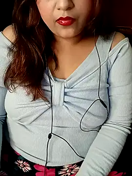 Snapshot of Sexy_Queen6 chatting on February 10, 8:21 pm Sexy Queen6 online show from February 10, 8:21 pm