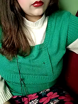 Snapshot of Sexy_Queen6 chatting on February 12, 8:18 pm Sexy Queen6 online show from February 12, 8:18 pm