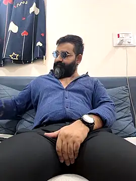 Fun Guuy online show from April 15, 4:30 am