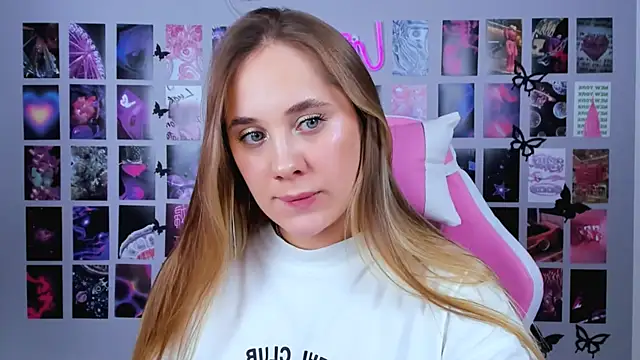 MiaMilas online show from February 6, 12:59 pm