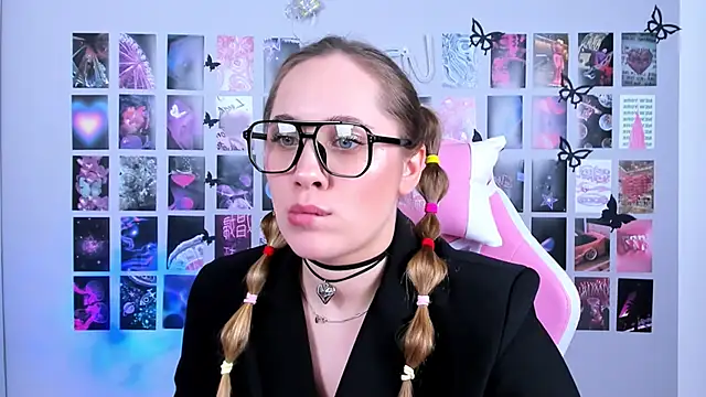 MiaMilas online show from March 4, 7:51 am