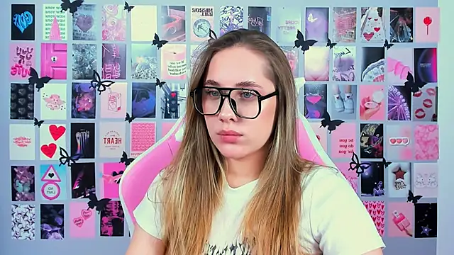 MiaMilas online show from March 20, 8:09 am