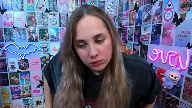 MiaMilas online show from October 20, 4:29 pm