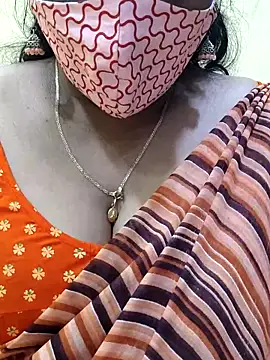 mallu-sumi online show from February 28, 3:04 pm