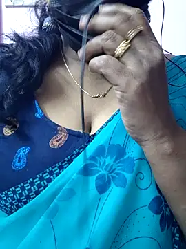 mallu-sumi online show from December 20, 4:58 pm