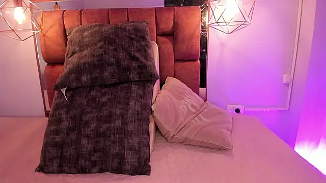 kristakinnky online show from February 24, 11:41 am