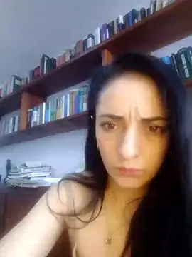 Snapshot of amellie_ros chatting on December 8, 1:47 pm amellie ros online show from December 8, 1:47 pm