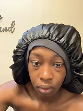 Snapshot of spicysugar74 chatting on December 2, 7:16 pm spicysugar74 online show from December 2, 7:16 pm