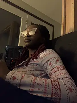 Snapshot of spicysugar74 chatting on January 13, 12:19 am spicysugar74 online show from January 13, 12:19 am