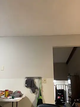 Snapshot of spicysugar74 chatting on February 17, 1:25 am spicysugar74 online show from February 17, 1:25 am