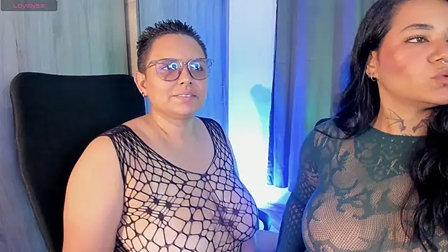 Snapshot of Mabelydani chatting on May 21, 12:28 am Mabelydani online show from May 21, 12:28 am