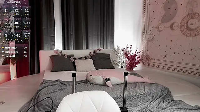 dark vamp  online show from March 8, 3:24 pm