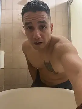 Snapshot of Ginessy chatting on February 8, 6:06 am Ginessy online show from February 8, 6:06 am