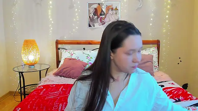 Snapshot of Mira_Karter chatting on May 12, 2:52 am Mira Karter online show from May 12, 2:52 am