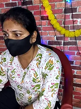 PeaCoooock online show from April 3, 4:38 pm