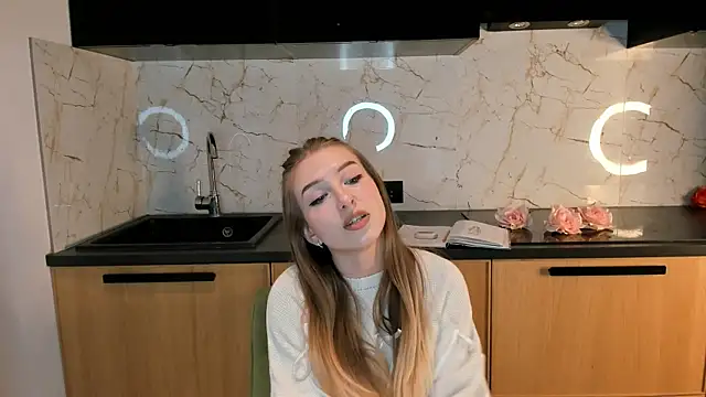 Snapshot of BreckAngwin chatting on February 15, 8:33 am BreckAngwin online show from February 15, 8:33 am