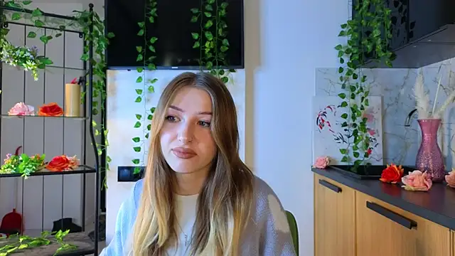 Snapshot of BreckAngwin chatting on February 18, 5:09 am BreckAngwin online show from February 18, 5:09 am