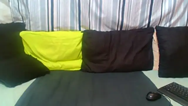 Snapshot of AfricanBigAssxx98 chatting on May 12, 6:43 am AfricanBigAssxx98 online show from May 12, 6:43 am