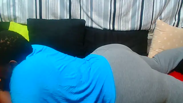 Snapshot of AfricanBigAssxx98 chatting on May 18, 6:14 pm AfricanBigAssxx98 online show from May 18, 6:14 pm